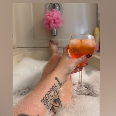 Lavender Lilly (lavenderlily40) Header Photo Added 2025-10-29