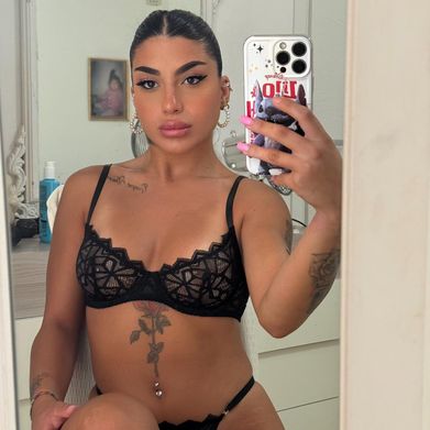 OnlyFans Model Natasha_Giacu (natuzz) Profile Image