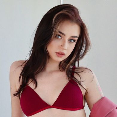 Lana Rose💜 (lana_rose_baby) Profile Photo Added 2024-09-03