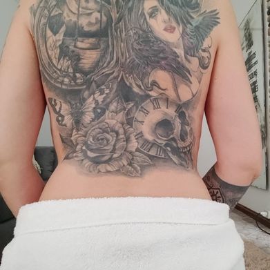 Angel Gris Latina (demonioyangel) Header Photo Added 2025-08-12