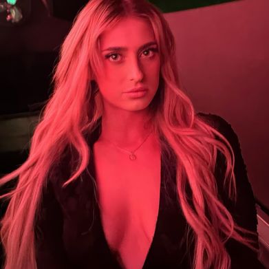 💋 Crystal 💋 (crystalwaters222) Profile Photo Added 2024-12-10