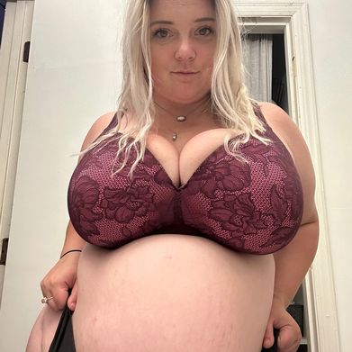 Evelynn (evelynnleigh) Header Photo Added 2025-06-21