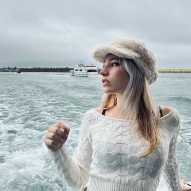 Mommy Nikoleta (nikoletamommy) Header Photo Added 2025-04-04