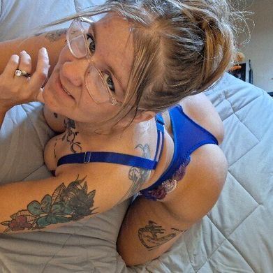 💜 Violet Marie 💜 (u502199537) Profile Photo Added 2025-10-31