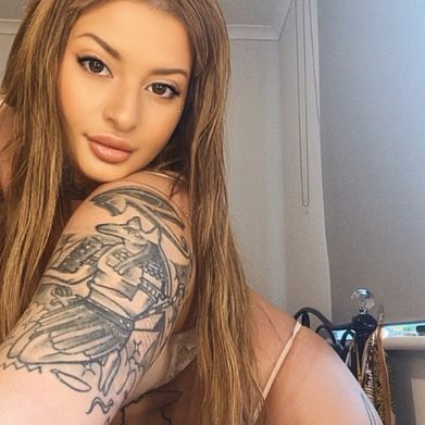 Maddison May (maddisonxmay) OnlyFans Profile Image