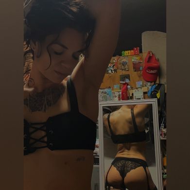 Bebe (itsmebebe) Header Photo Added 2025-09-27