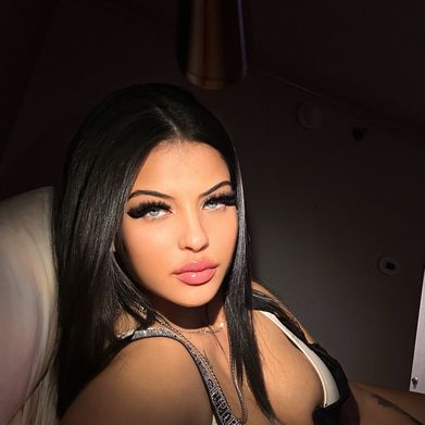 OnlyFans Model Preciosa 🥹💦 (preciosaas) Profile Image