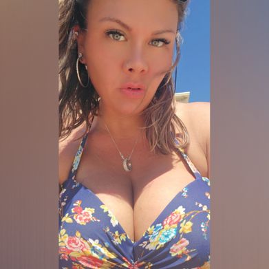 💚 NURSE GREEN EYES 💚 (nursegreeneyes) Profile Photo Added 2025-04-02