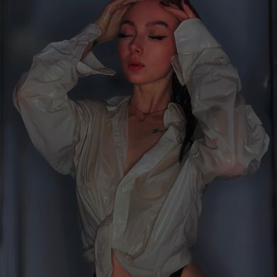 Huriey (redheadnatural) Profile Photo Added 2024-12-21