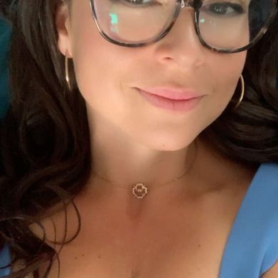 Dana (the42momnextdoor) OnlyFans Profile Image
