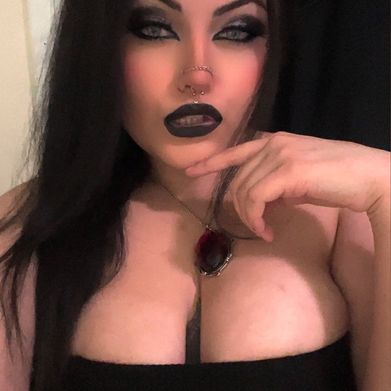 𝔰𝔲𝔠𝔠𝔲𝔟𝔲𝔰𝔤𝔥𝔬𝔰𝔱𝔪𝔬𝔪𝔪𝔶 ♡ (tattedghostmommyy) Profile Photo Added 2025-09-25