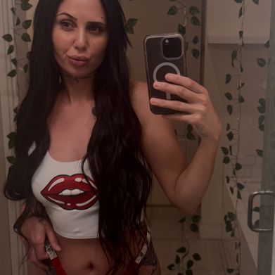 Sheezy Benz (sheezybenz) Profile Photo Added 2025-09-25