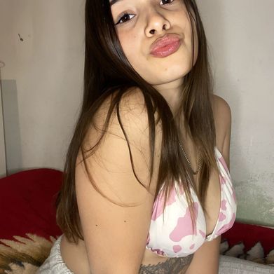 valerie 💕 (yourgirlvalerie) Profile Photo Added 2025-01-08