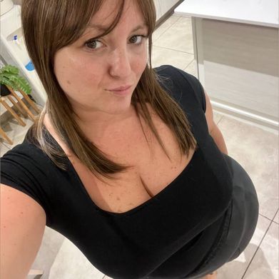 💕 𝓒𝓪𝓻𝓲 💕 Added Photo on 2025-06-09