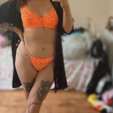 OnlyFans Model Lola (lola_red_x) Profile Image