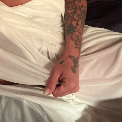 Love Corrie (lovecorrie) Header Photo Added 2025-10-31