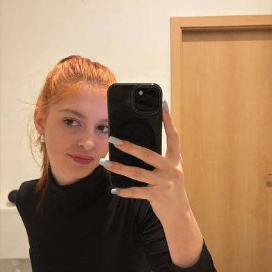 Anya 🤭 (yummy_kitty) Header Photo Added 2025-06-29