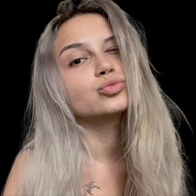 OnlyFans Model 𝒯𝒶𝓂𝒶𝓇𝒶 𝐿o𝓋𝑒 🌸 HOT WHIP 😉🔥 (tamaralove) Profile Image