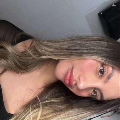 Carlota (carlotavelazquez) Header Photo Added 2025-10-09