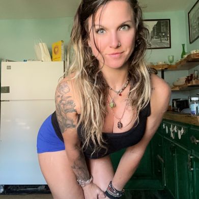 Alx H. ✌️❤️🚌 (alxh_from_desmoines) OnlyFans Profile Image