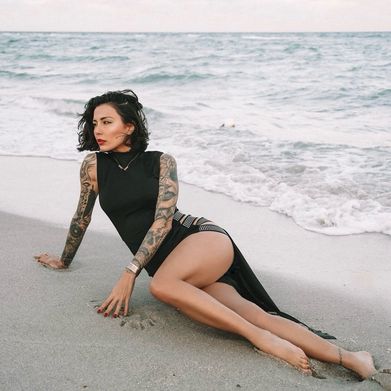 La bebe (inkdbebe) Header Photo Added 2025-05-25