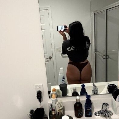 SIENNA DIOR (siennadiorr) Header Photo Added 2025-12-05