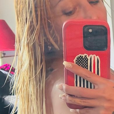 Love Corrie (lovecorrie) Profile Photo Added 2025-12-05