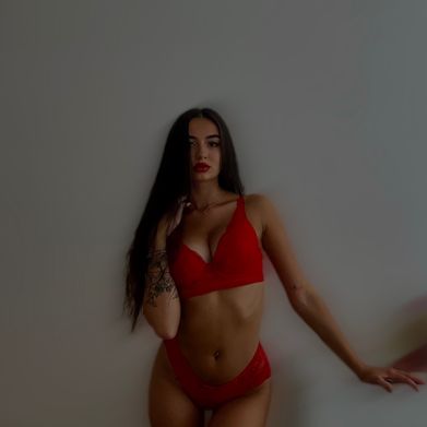 Ariii🫦 (ariaaa77) Header Photo Added 2025-10-01