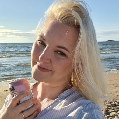 Blond Ellie 💋 (blond.ellie) Profile Photo Added 2025-01-15