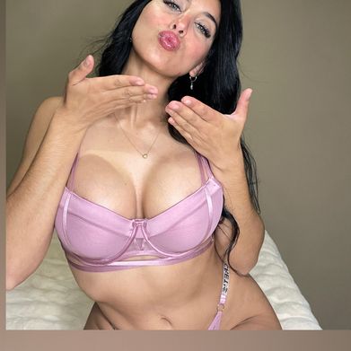 Juliette 🖤 (jujuufitness) Header Photo Added 2025-09-26