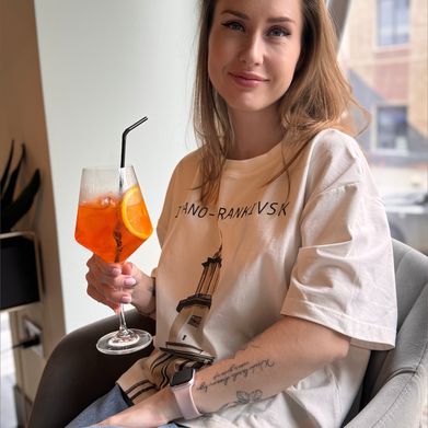 Julia👠 (juliamurrr3) Profile Photo Added 2025-07-22