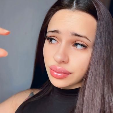 MISS SOFFIA  👸🏻 Added Photo on 2025-07-31