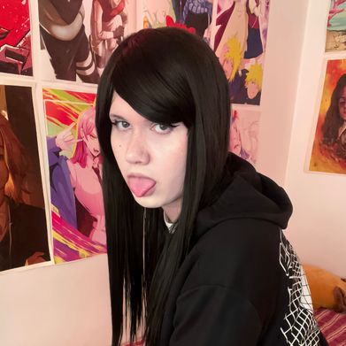 Gótica Estrogenada (goth-mae) Profile Photo Added 2025-04-16