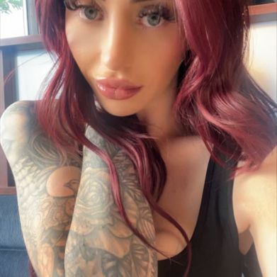 Aria Moore (watcharia) Profile Photo Added 2025-02-14