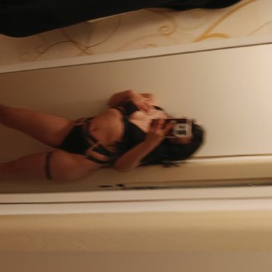 Curlygirl (curlygirl736) Header Photo Added 2025-07-14