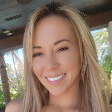 Ashley Tee (ashleytee) Profile Photo Added 2024-09-14