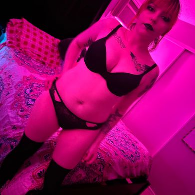 PoisonxLily (poisonxlily) OnlyFans Profile Image