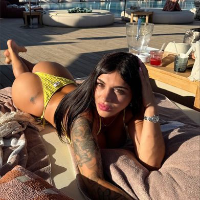 Meel silvera 💋Uruguay (meelsilvera) Header Photo Added 2025-09-25