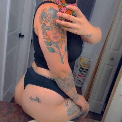 OnlyFans Model Lana (mommabugs) Profile Image