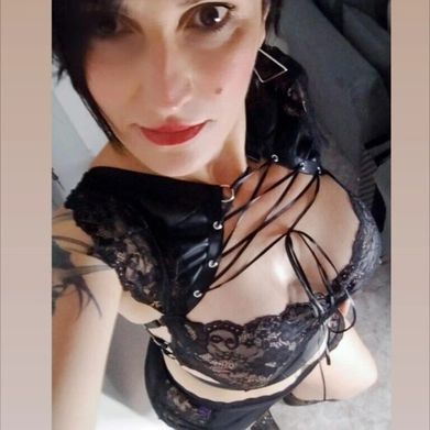 Angel Gris Latina (demonioyangel) Header Photo Added 2025-11-13