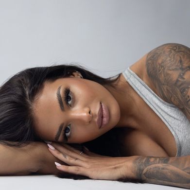 ANA LUIZA (analuiza_alls) OnlyFans Profile Image