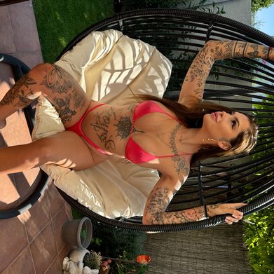 𝑰𝒏𝒌𝒆𝒅 𝑩𝒂𝒓𝒃𝒊𝒆 𝑯𝒂𝒏𝒏𝒂 💖 (ink_n_pink) Header Photo Added 2025-08-19