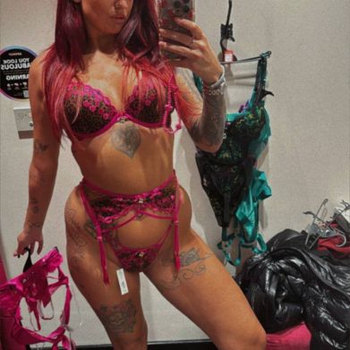 Stephaniemc🍒 (onlystepheemx) Header Photo Added 2025-02-03