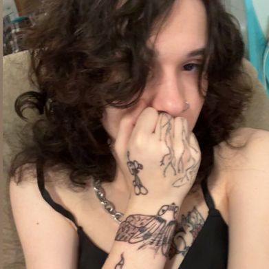 Veronica (sushishush) Profile Photo Added 2025-02-12