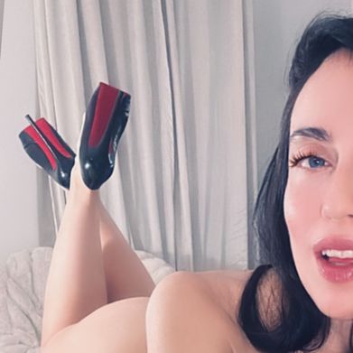 Diana💎💎 (dianapeachesvip) Header Photo Added 2025-10-08