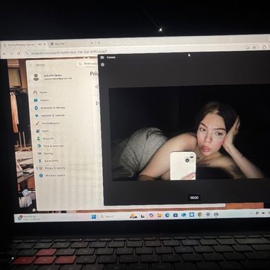 Ena !! (≧◡≦) ♡ (enakayee) Header Photo Added 2025-11-12