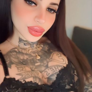 MISS SOFFIA  👸🏻 Added Photo on 2025-10-03