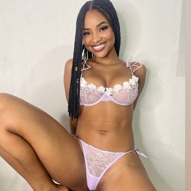 Exotic Black Goddess 🇧🇷🔥 (officiallarissa) OnlyFans Profile Image