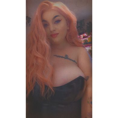 OnlyFans Model Natasha (plantlude) Profile Image