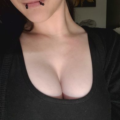 Just A Pretty Girl🥰😘 (prettygirl1997) Header Photo Added 2025-08-13